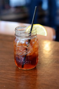 Sweet-tea-in-mason-jars-at-Whistle-Stop-Cafe-in-Juliette-Georgia[1]