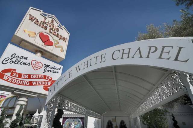 Little-White-Chapel-Las-Vegas[1]