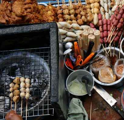 Top-5-Sights-to-see-in-Vietnam-Vietnamese-Street-Food[1]
